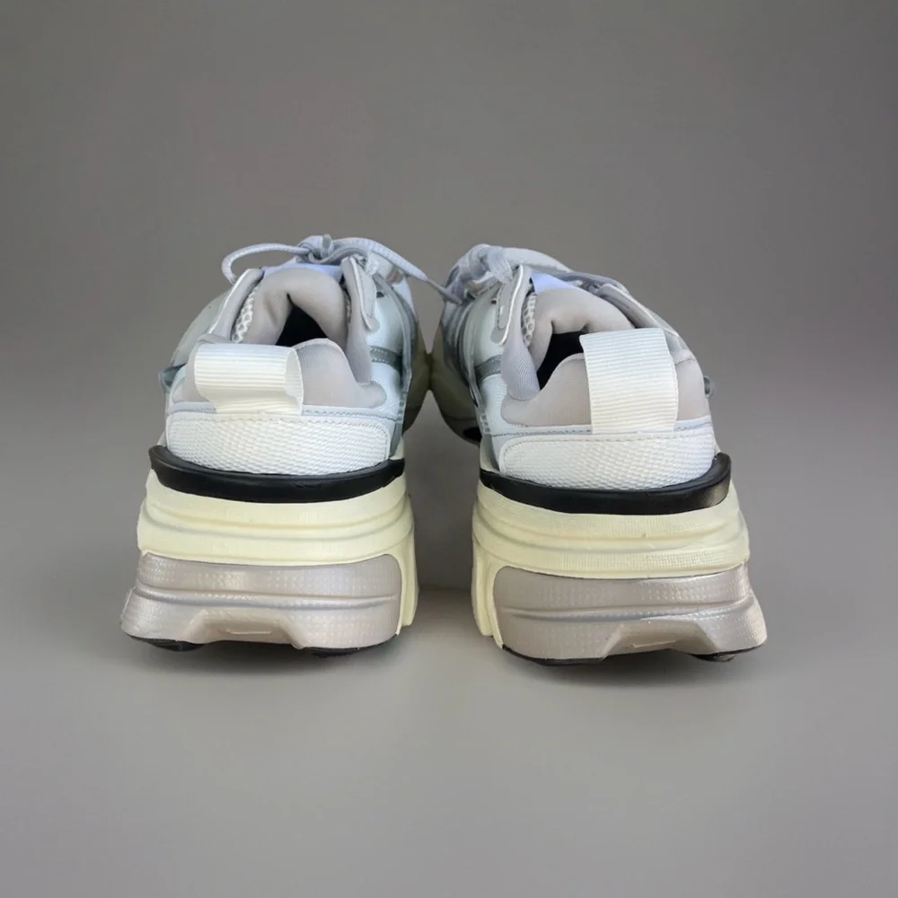 Size 10.5m / 12w - Nike V2K Run Running Shoes White Metallic Silver FD0736-100 - Picture 6 of 9